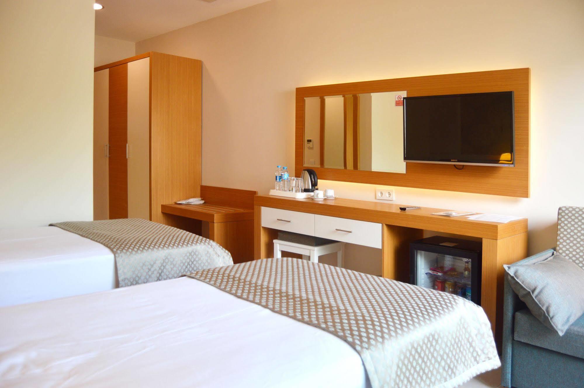 Dilekagaci Boutique Hotel And Beach Ortakent Bagian luar foto